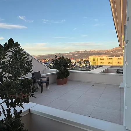 Otel Xhixha Luxury 4*