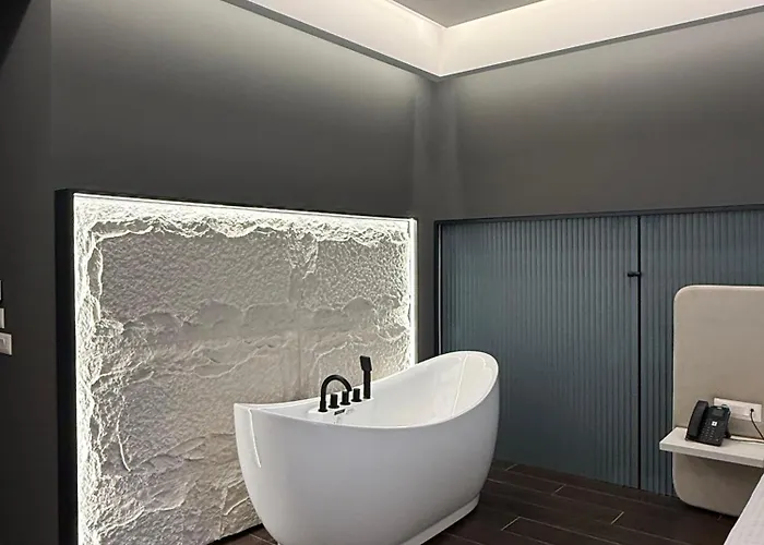 ホテル Xhixha Luxury